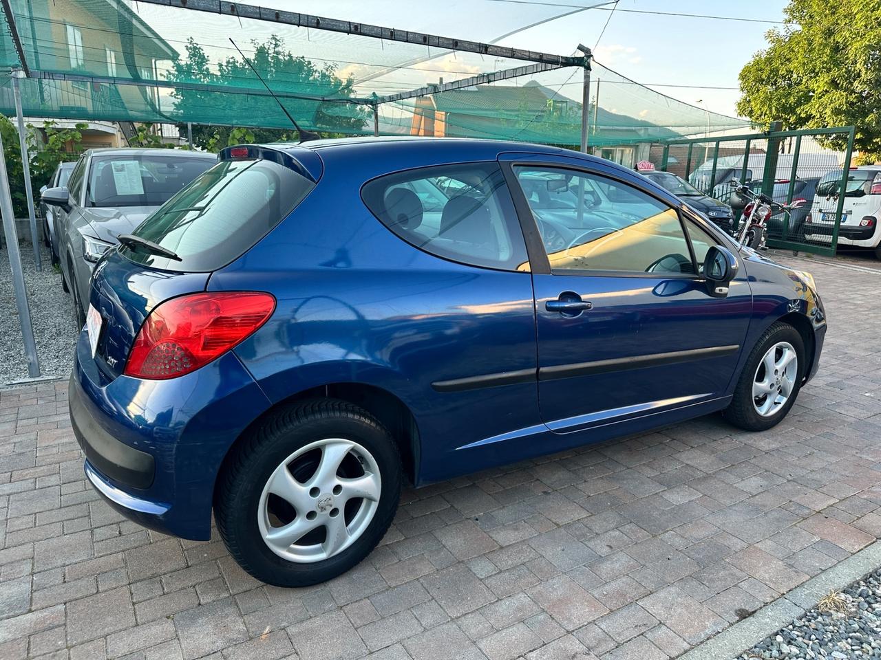 Peugeot 207 1.4 Benzina ok per neopatentati