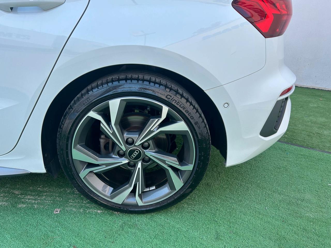 Audi A3 SPB 40 TDI quattro S tronic line edition