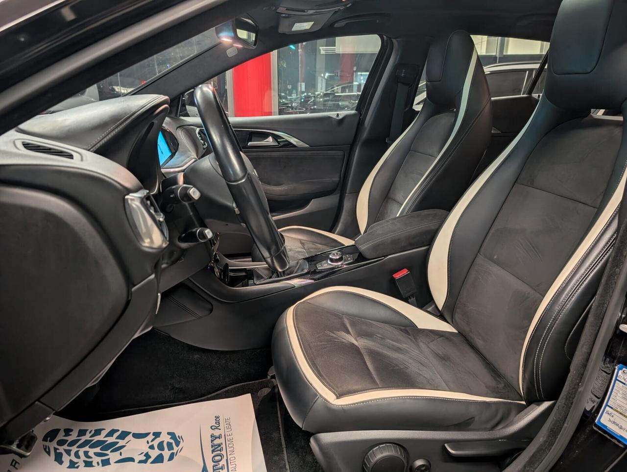 Infiniti Q30 1.5 diesel Sport Black