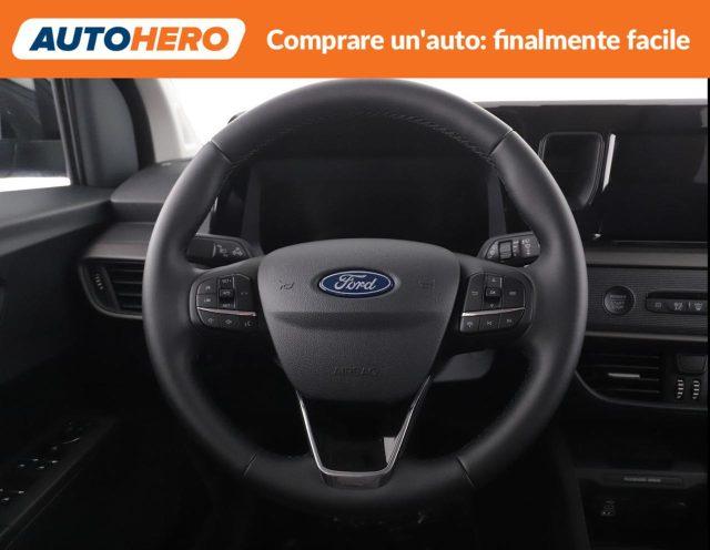 FORD Tourneo Courier 1.0 EcoBoost Titanium