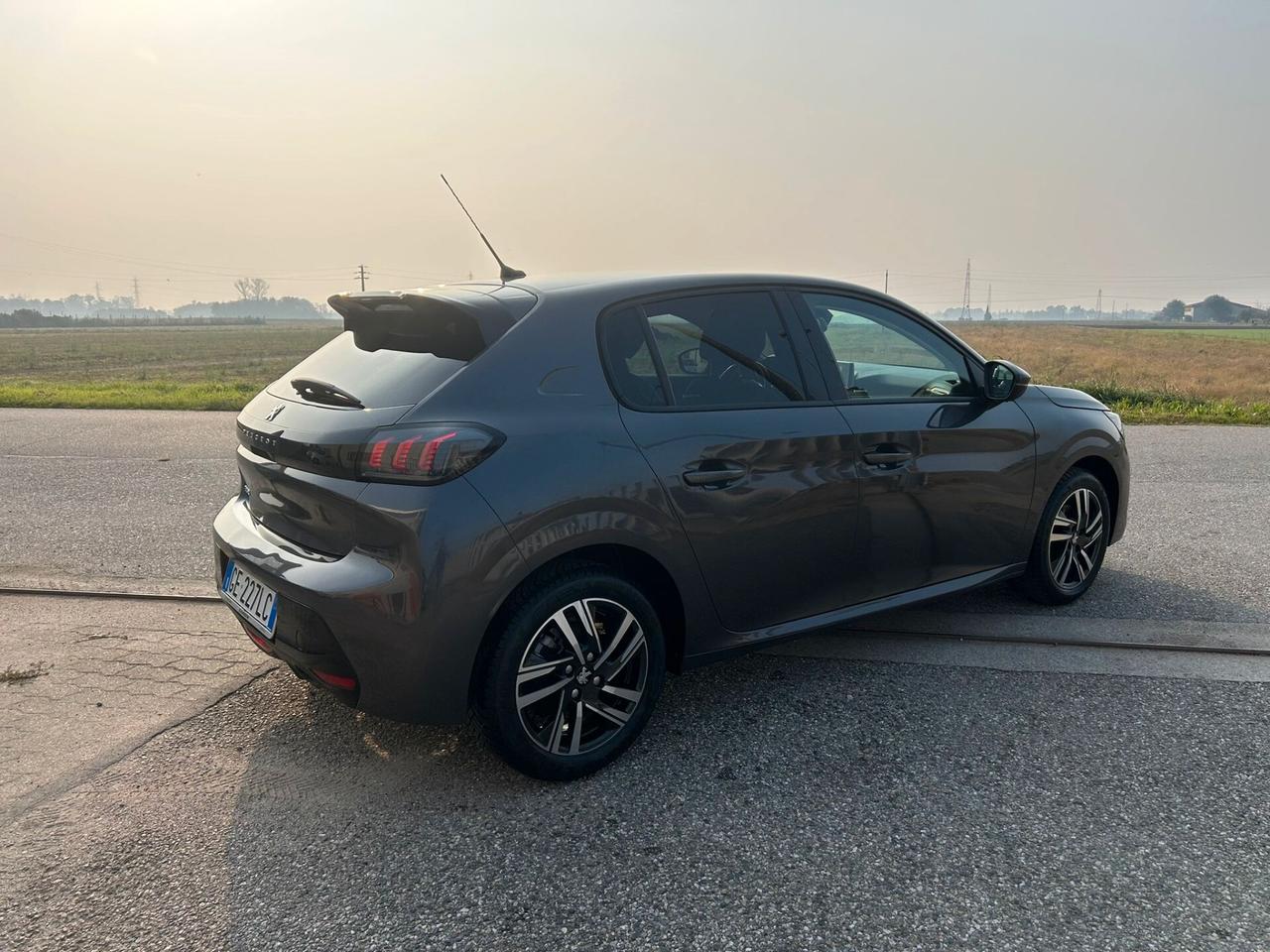 Peugeot 208 PureTech 100 Stop&Start 5 porte Allure