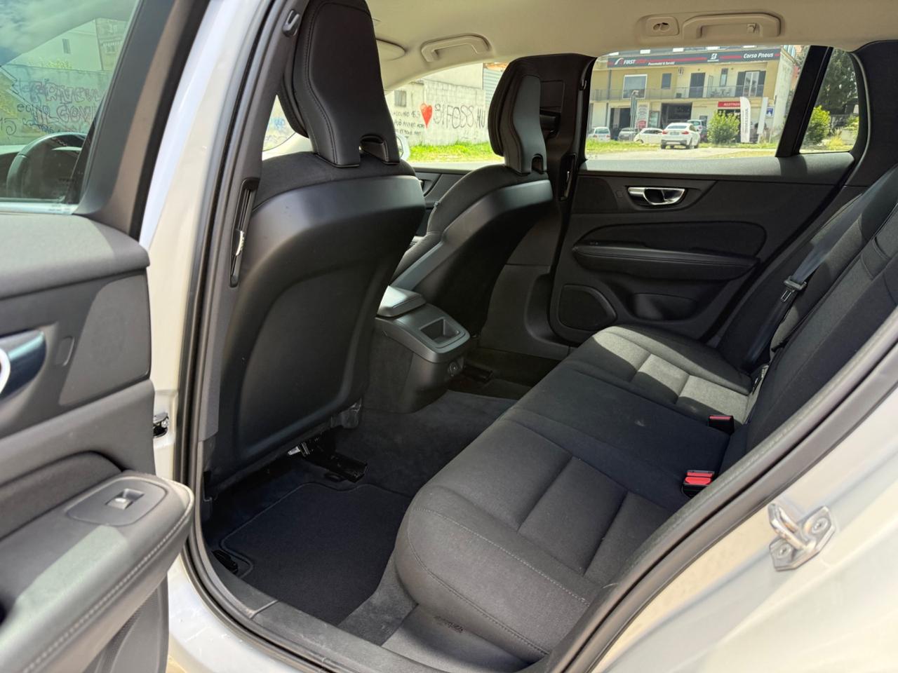 VOLVO V60 2021 B4 Geartronic