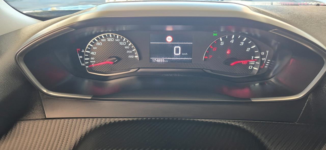 PEUGEOT 2008 1.5HDI 110CV U.proprietario 03/2021