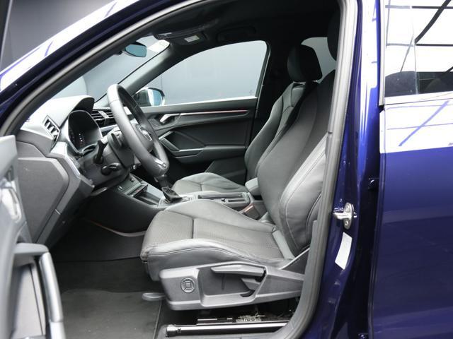 AUDI Q3 35 TDI S tronic Identity Black