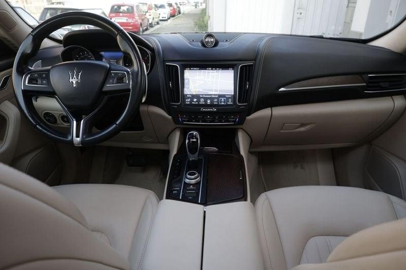 Maserati Levante V6 Diesel 275 CV AWD Tetto Unicoproprietario