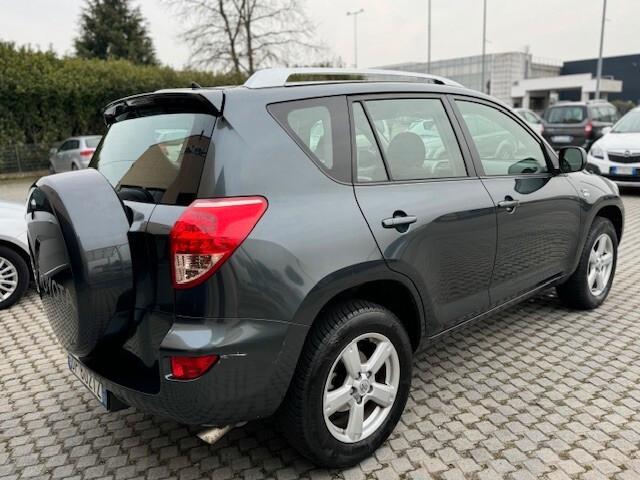 Toyota RAV 4 RAV4 2.2 D-4D 136 CV DPF Luxury