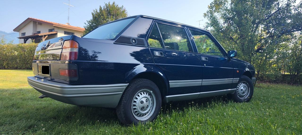 Alfa Romeo Giulietta 1600 blu olandese