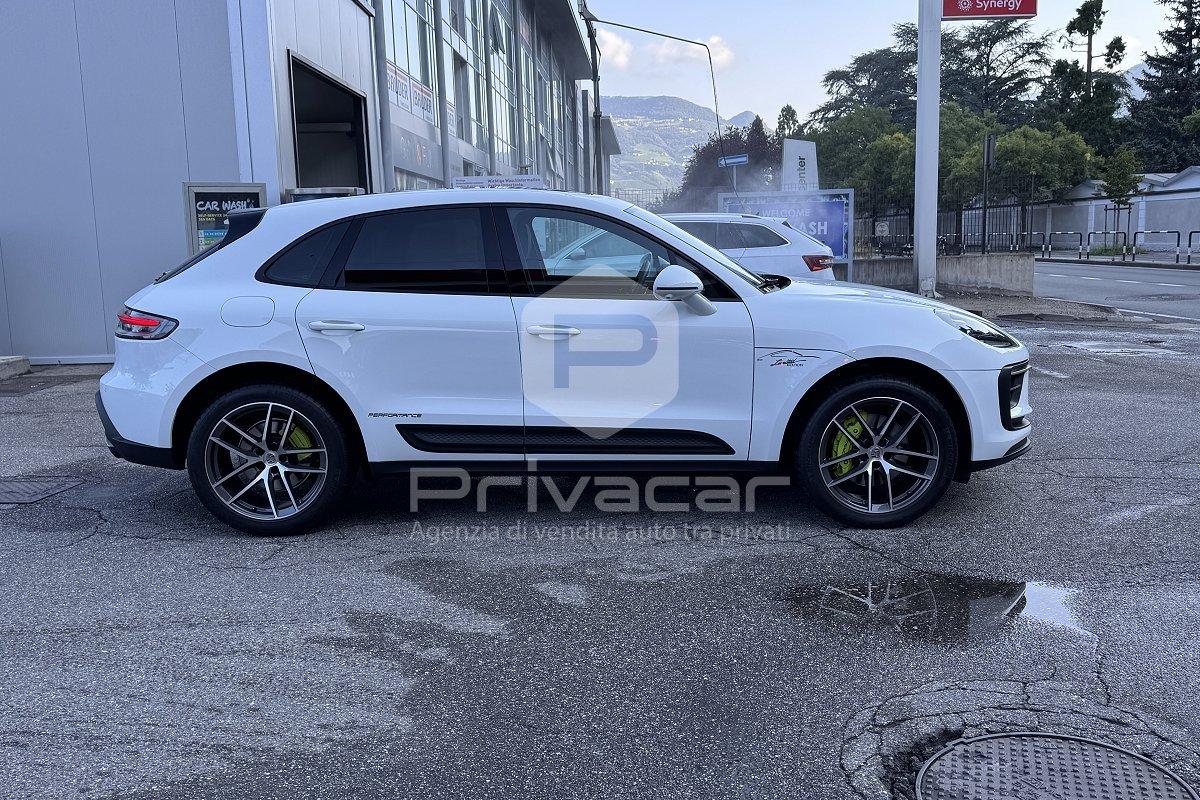 PORSCHE Macan 2.0