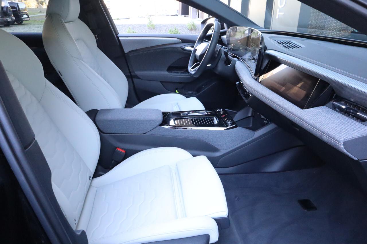 Audi A6 e-tron Avant Performance 367CV S-LINE MATRIX 360° 21"