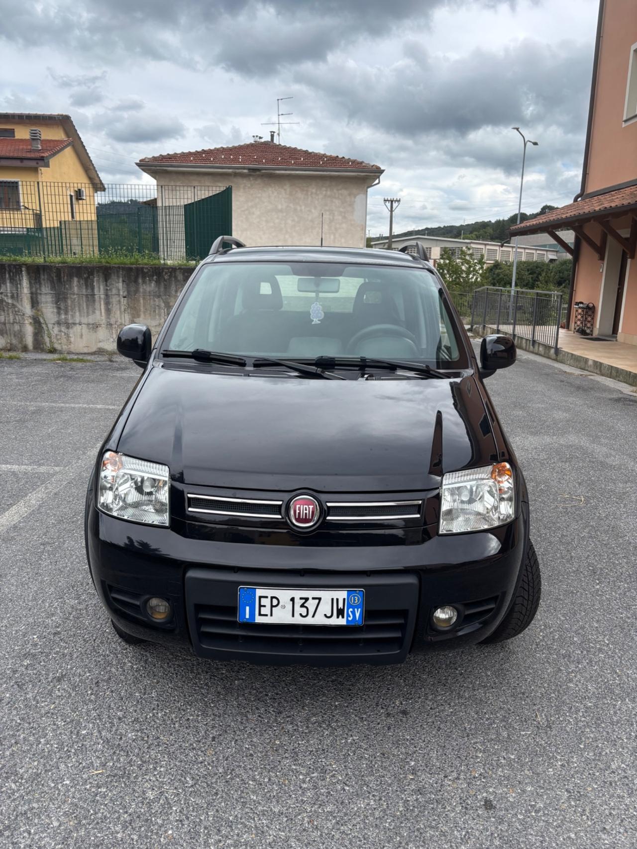 Fiat Panda 1.3 MJT 16V DPF 4x4 Climbing