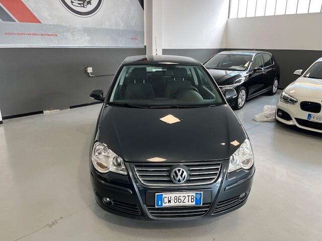 Volkswagen Polo 1.4 BENZINA 75CV 16V 3p. Sportline