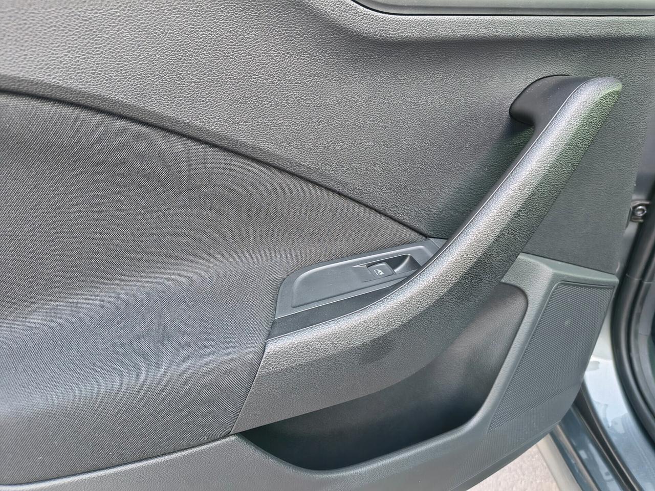 SKODA KAMIQ 1.0 BENZINA SOLO 38.000 KM ANNO 2024