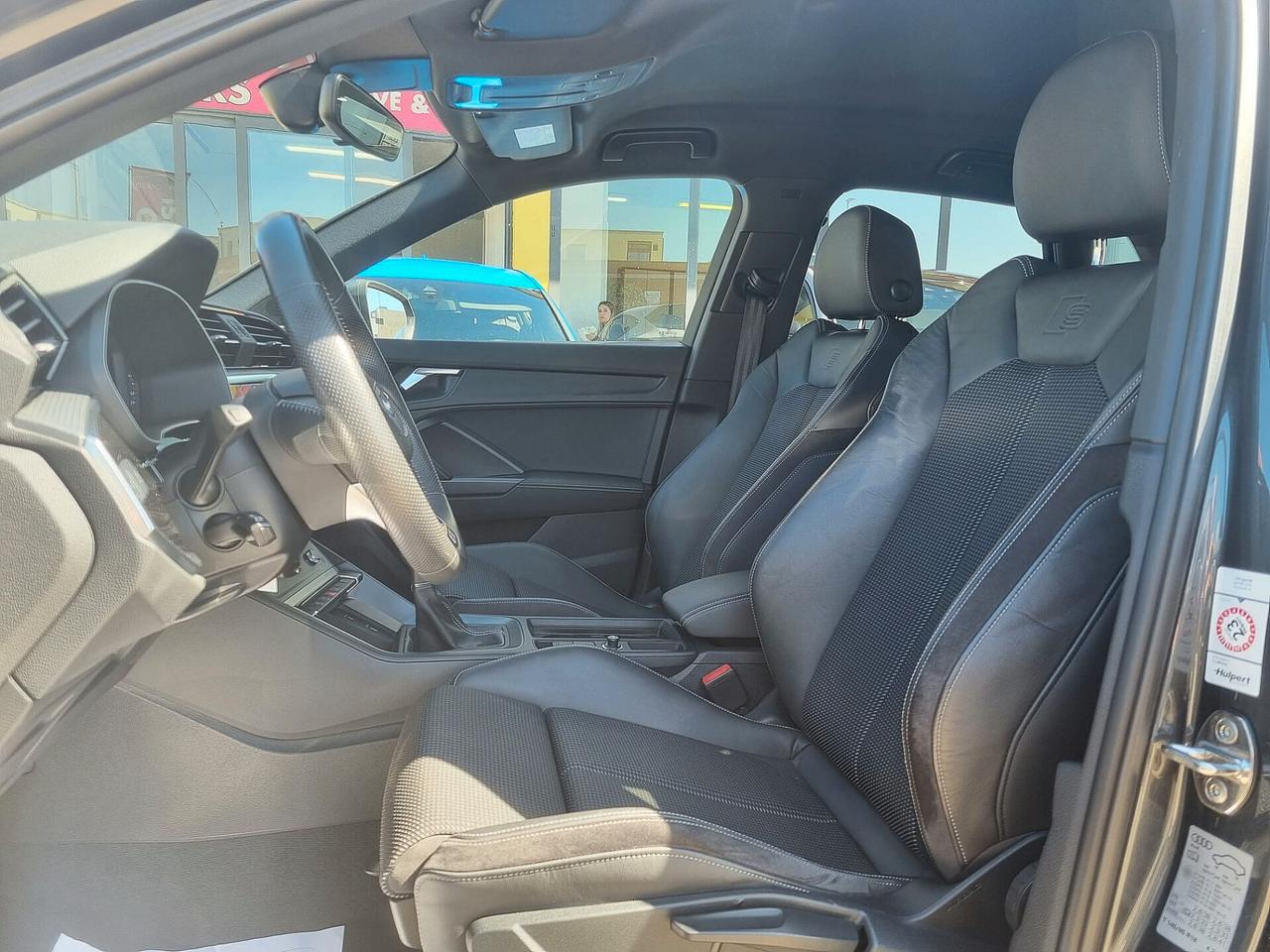 Audi Q3 35 TDI S tronic 150 cv