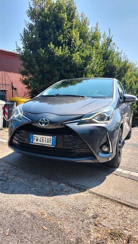 Toyota Yaris 1.5 Hybrid 5 porte Active