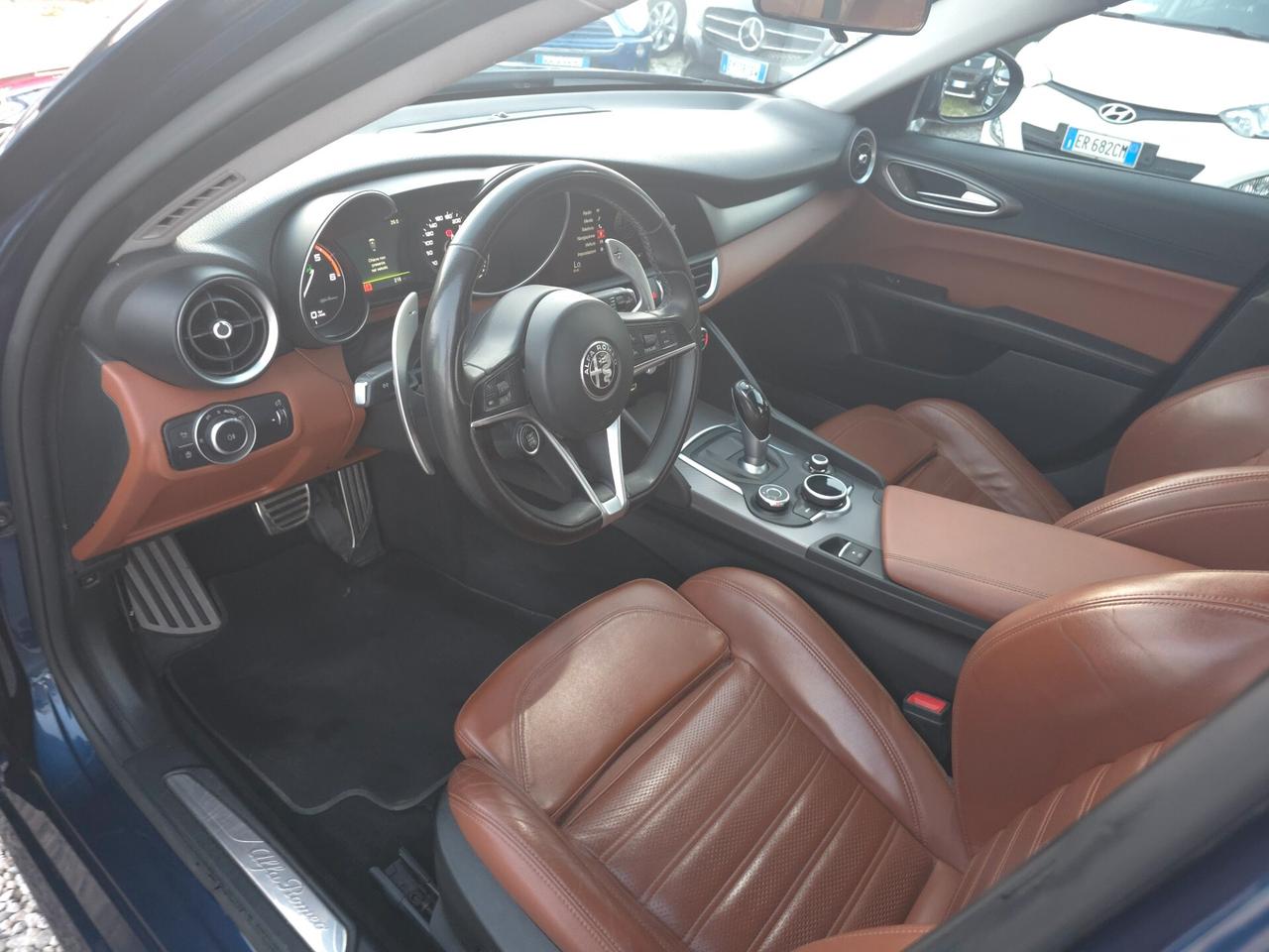 Alfa Romeo Giulia 2.2 Turbodiesel 210 CV AT8 AWD Q4 Veloce