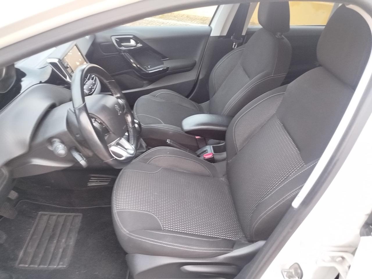 Peugeot 208 BlueHDi 75 5 porte Allure