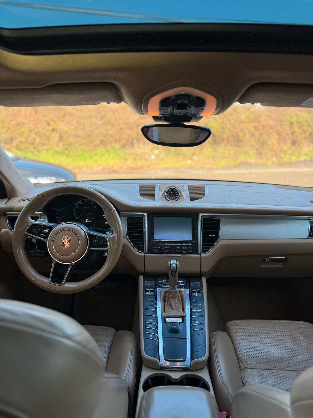 PORSCHE MACAN 3.6 TURBO CON MOTORE NUOVO SOSTITUITO IN PORSCHE ROMA