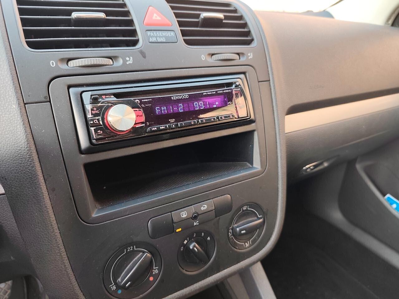 Volkswagen Golf 5 1.6 Benz 1 proprietario