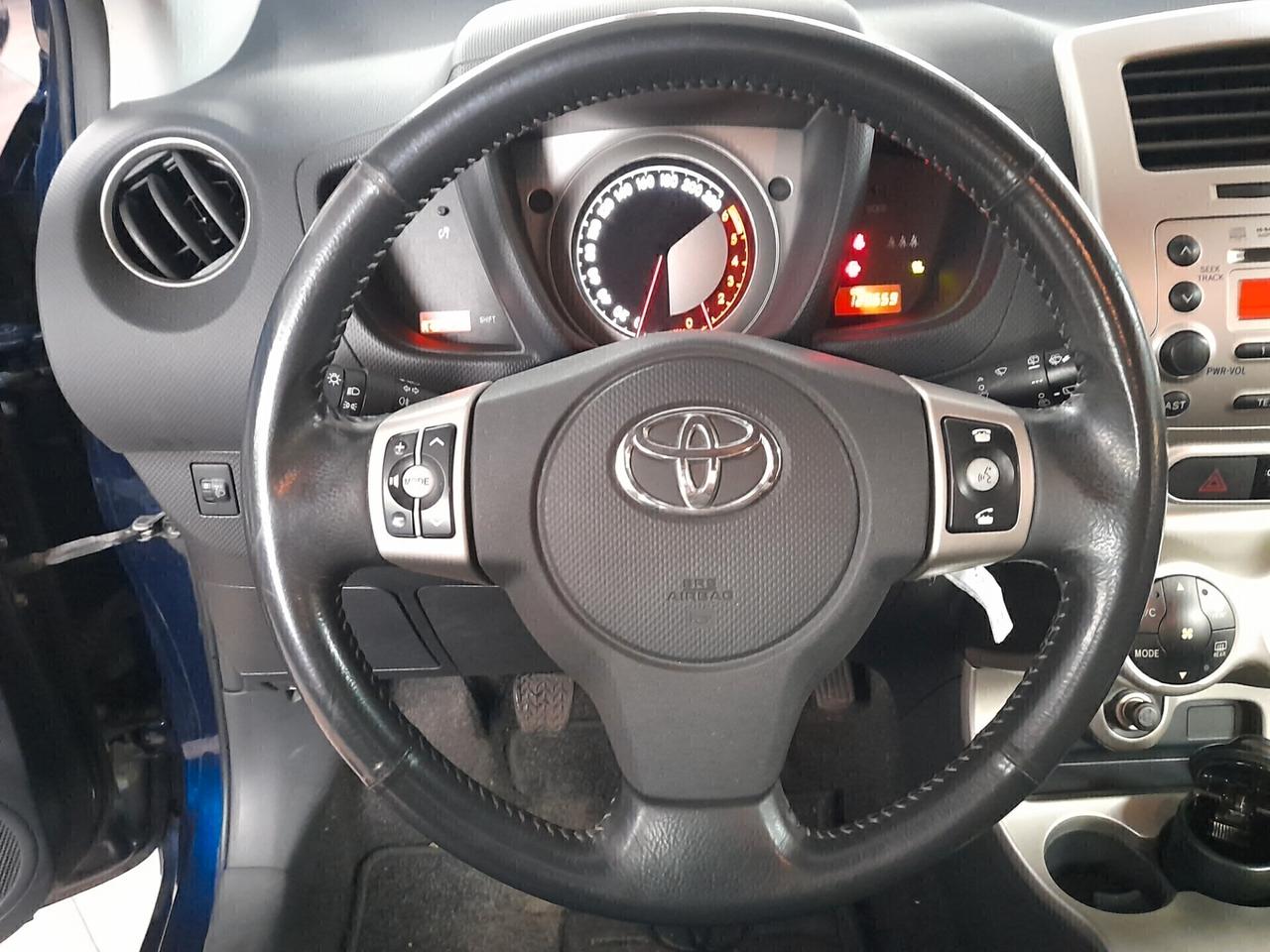 Toyota Urban Cruiser Urban Cruiser 1.4 D-4D AWD Sol