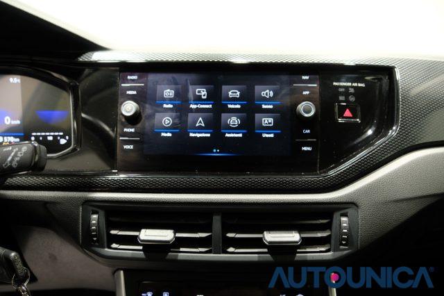 VOLKSWAGEN Polo 1.0 TSI DSG LIFE AUTOMATICA NEOPATENTATI