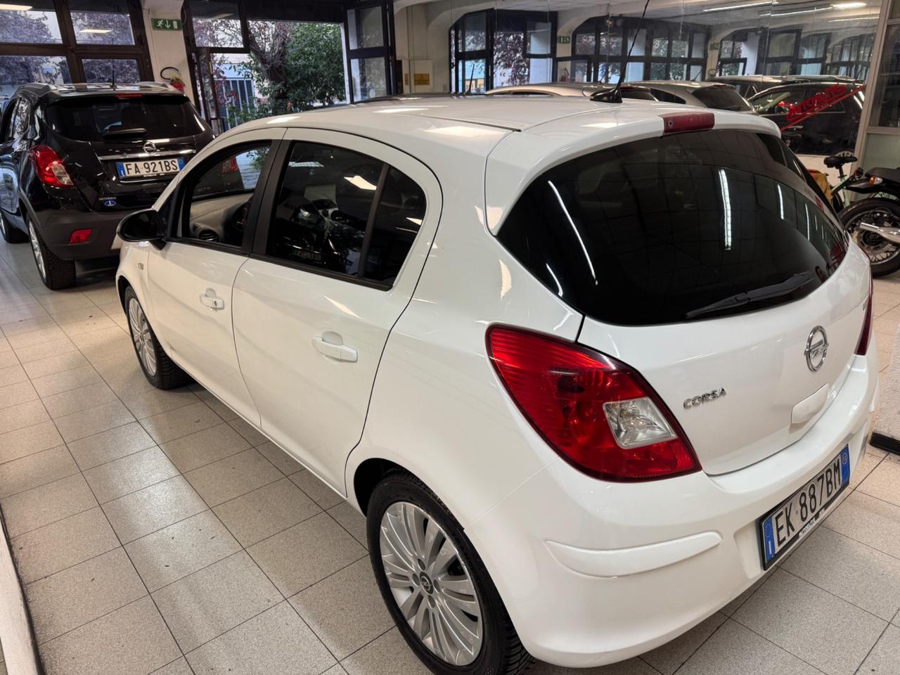 Opel Corsa 1.2 85CV 5 porte GPL-TECH Elective