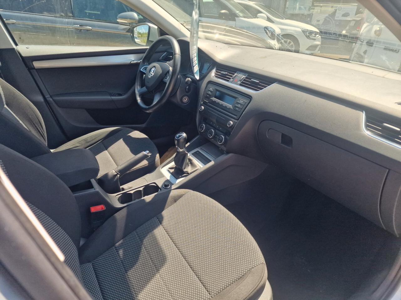 Skoda Octavia 1.6 TDI CR 105 CV Elegance