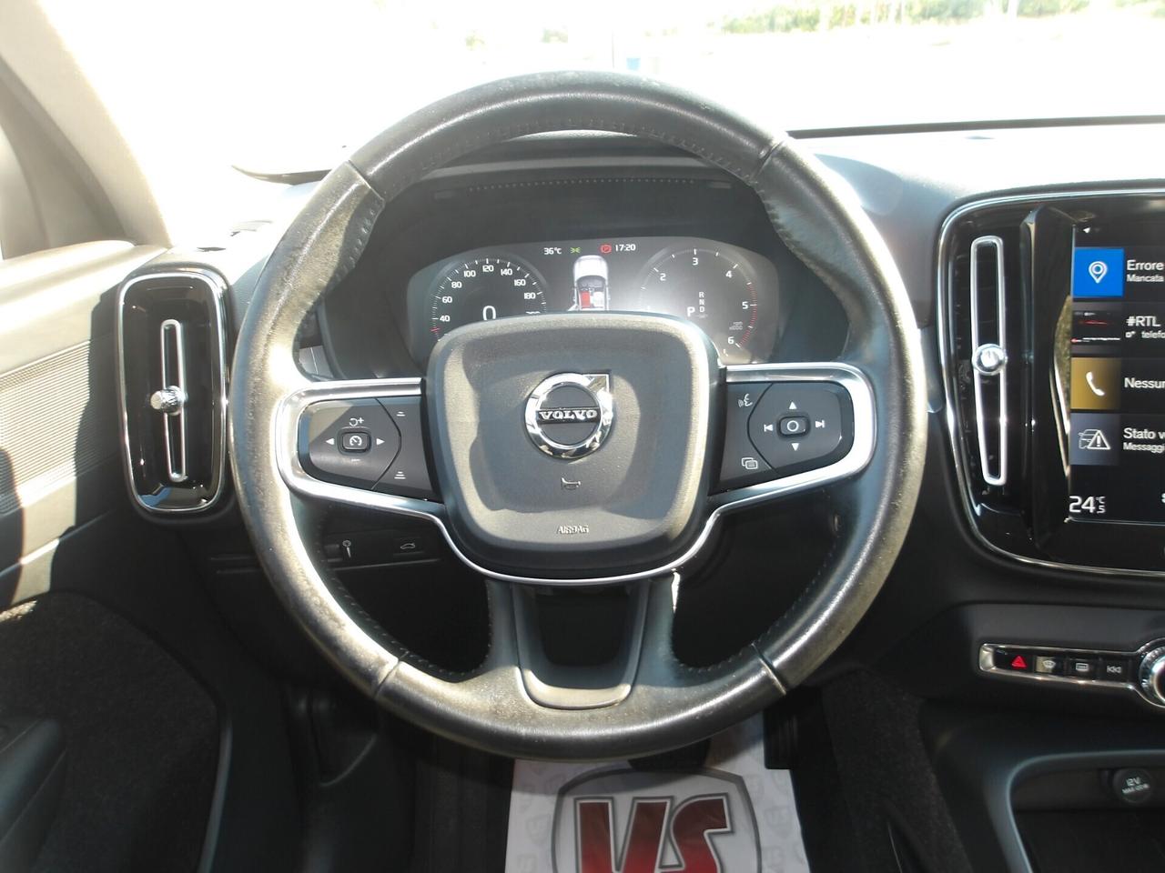 VOLVO XC40 4WD-AUTO-RETROC-2019