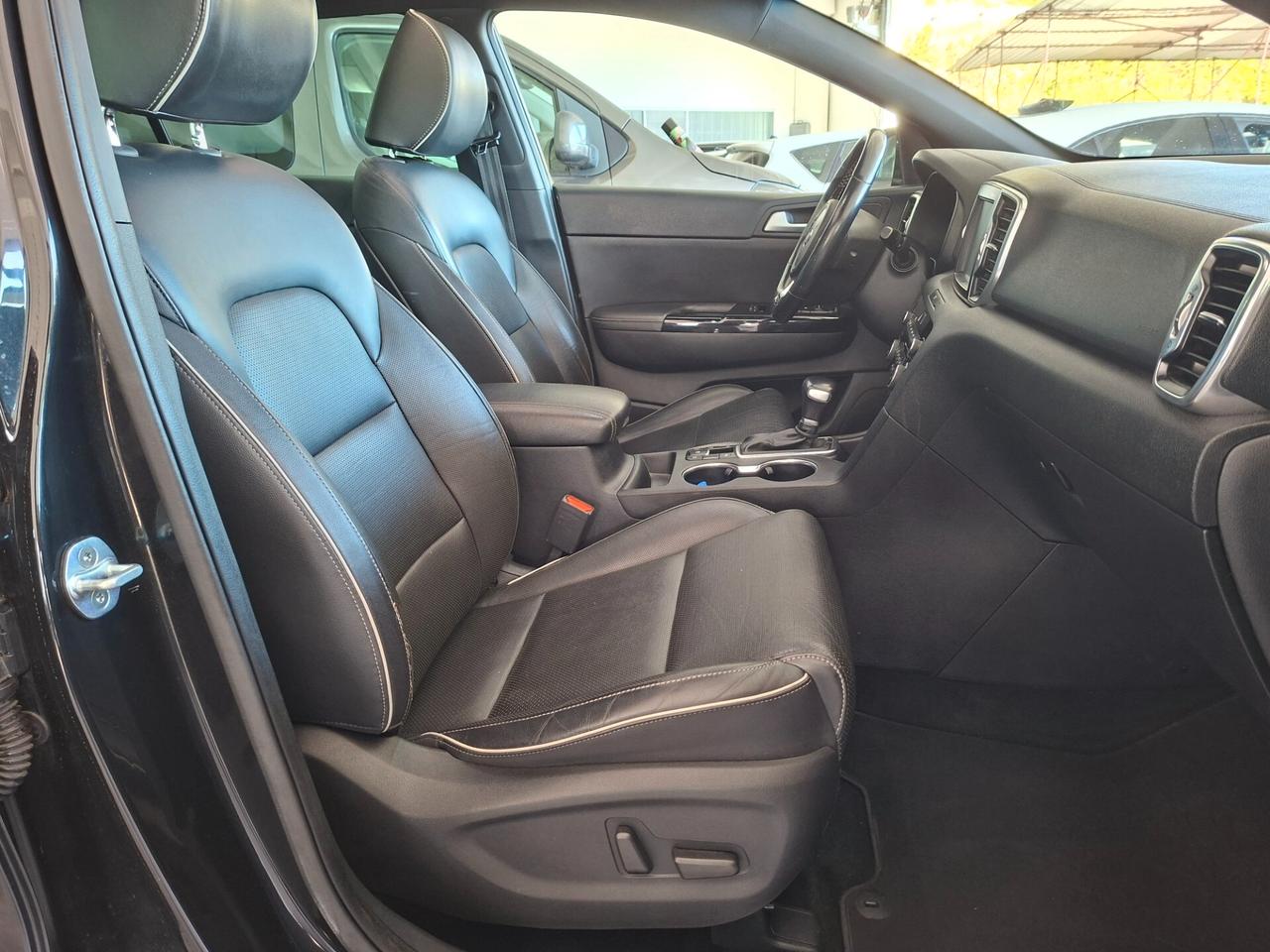 Kia Sportage AUTOMATICO / FULL OPTIONAL / GANCIO TRAINO / EURO 6B