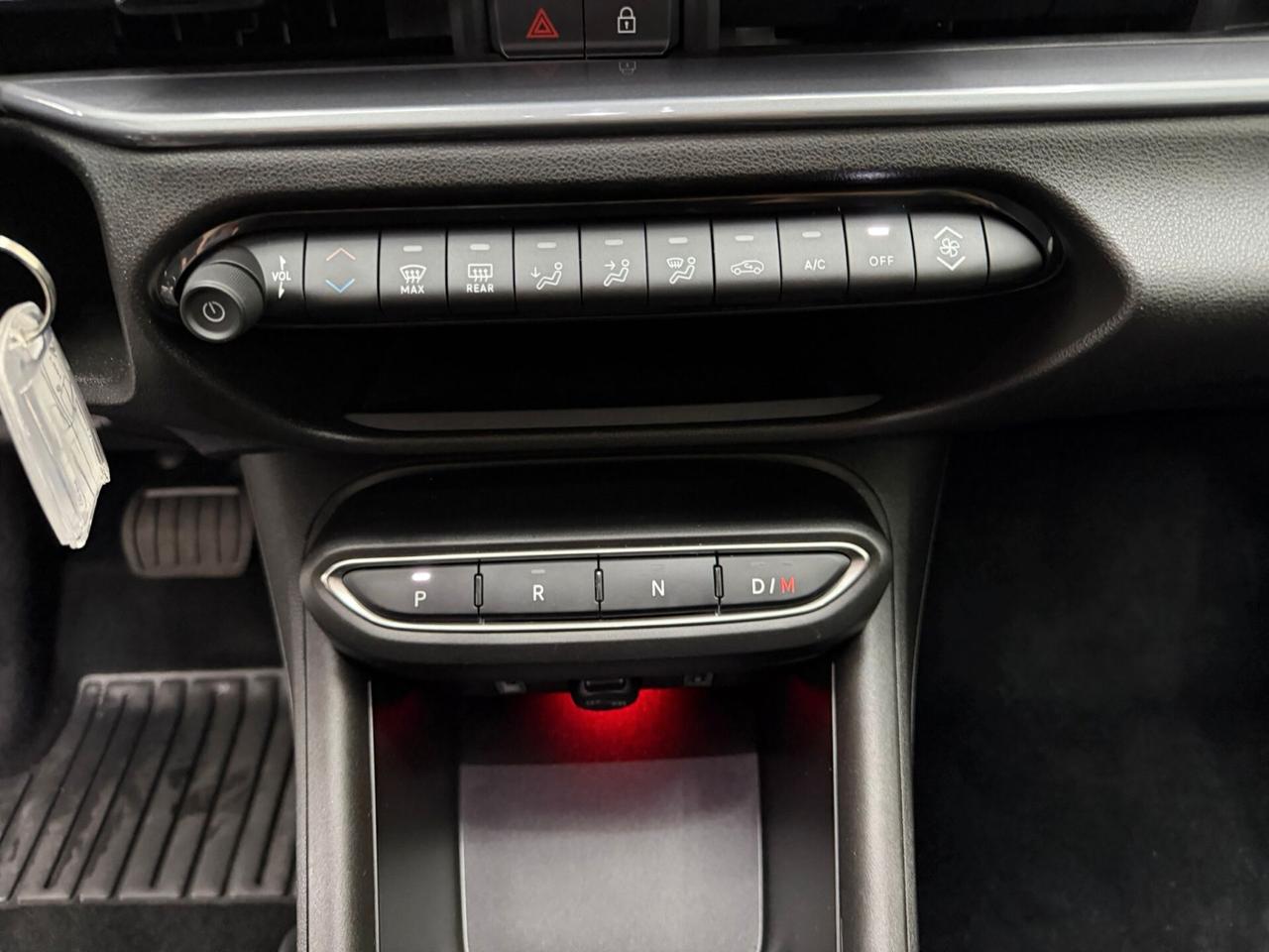 Fiat 600 Hybrid 145 CV DCT MHEV La Prima