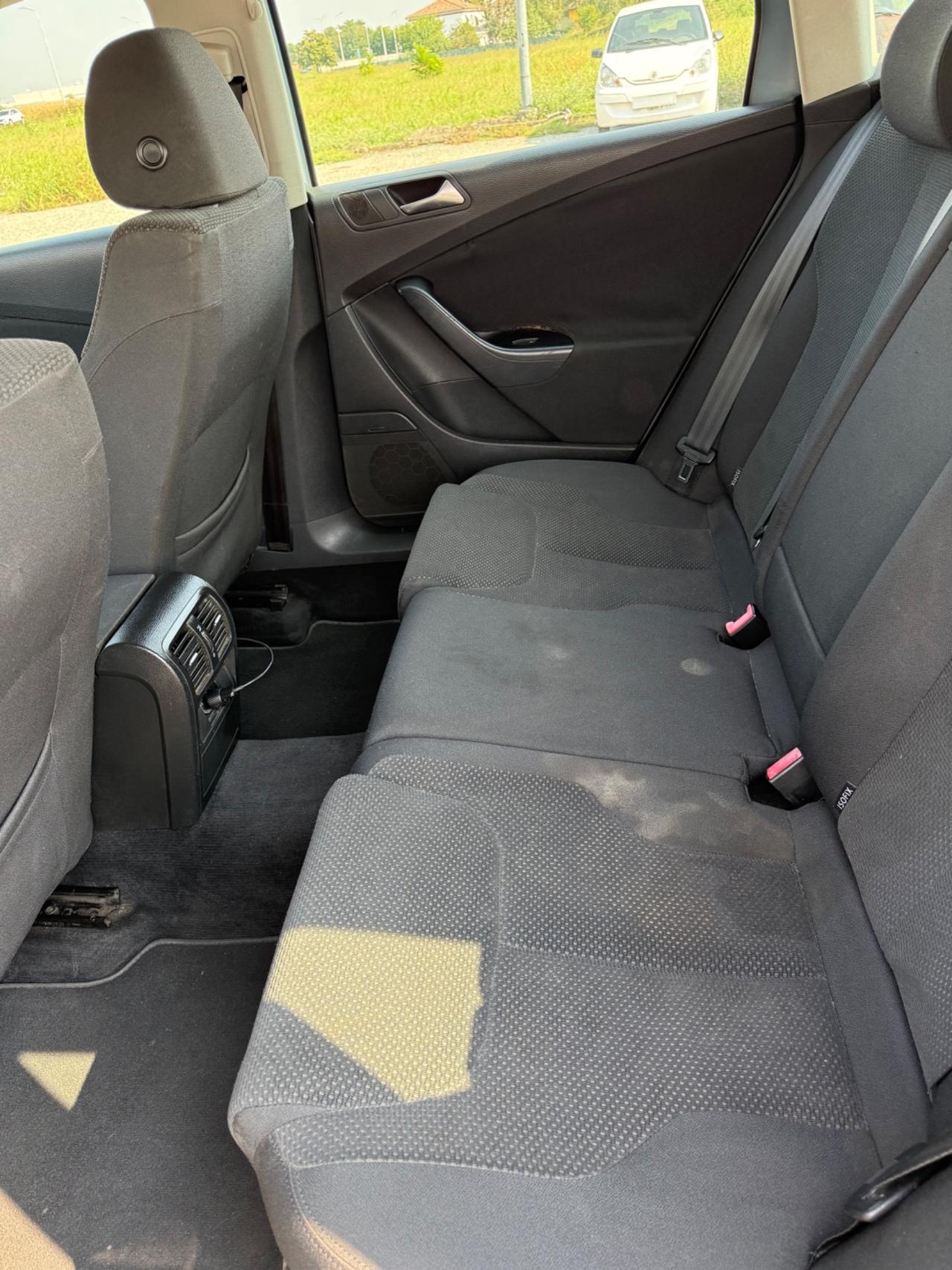 Volkswagen Passat 2.0 TDI DPF Var. Comfortline