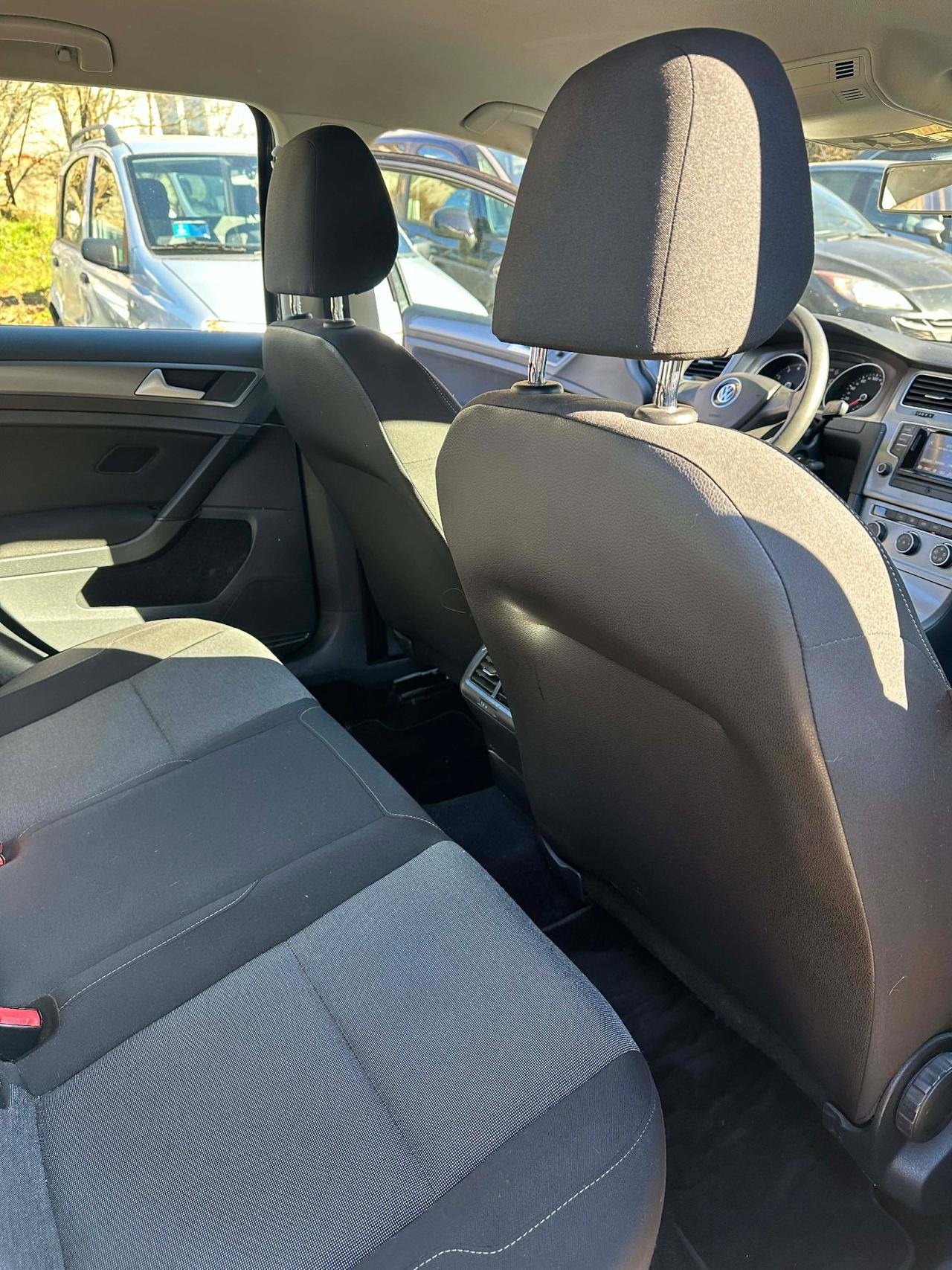 Volkswagen GOLF 1.4 TGI 5P BLUEMOTION KMCERT UNICOPR