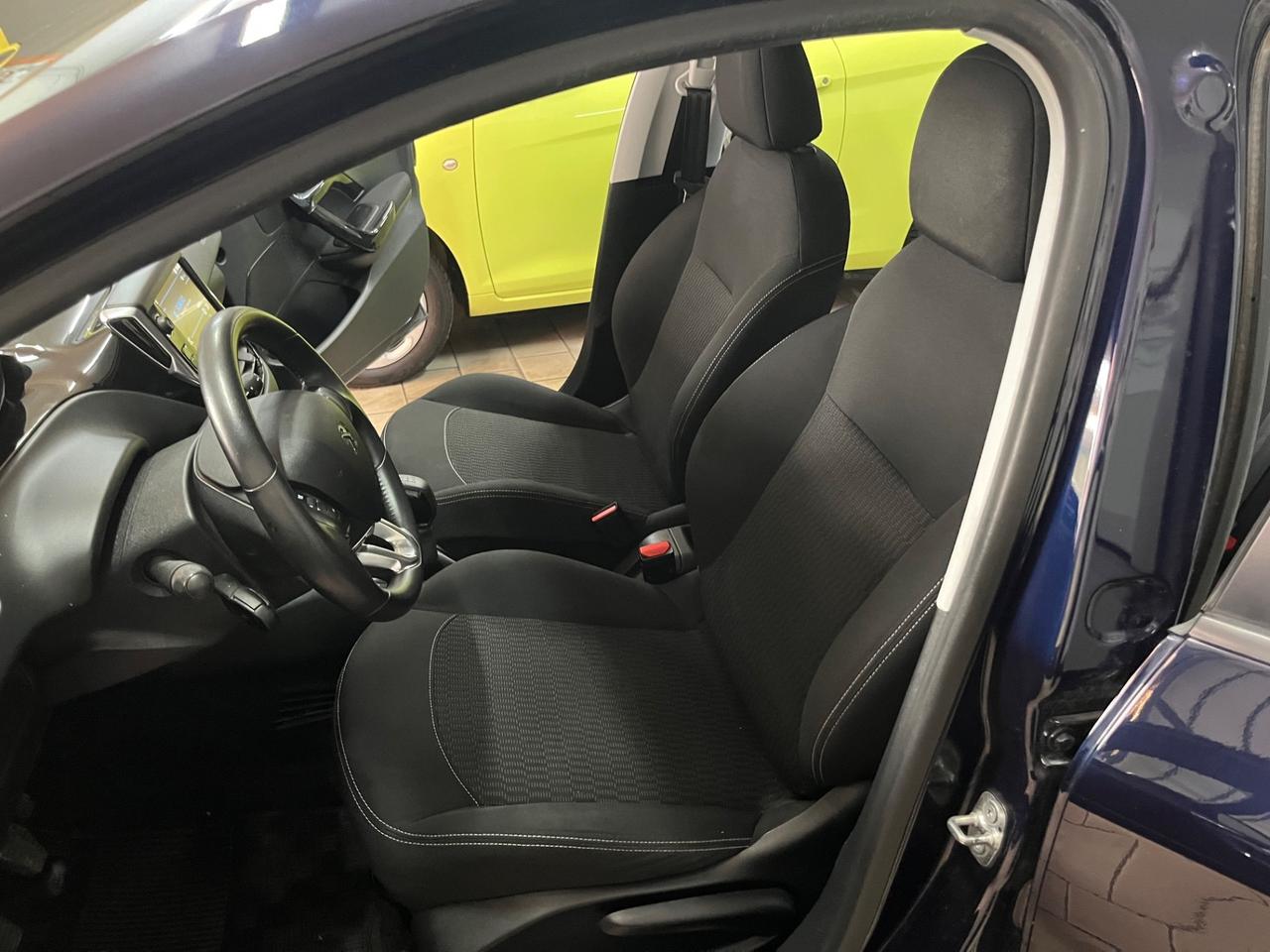 Peugeot 208 1.2 benzina Allure tagliandata 2017