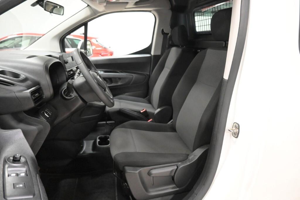 OPEL COMBO CARGO 1.6 DIESEL 75CV L1 H1 PORTATA 592KG EDITION ( CRUISE - BLUETOOTH - CLIMA )