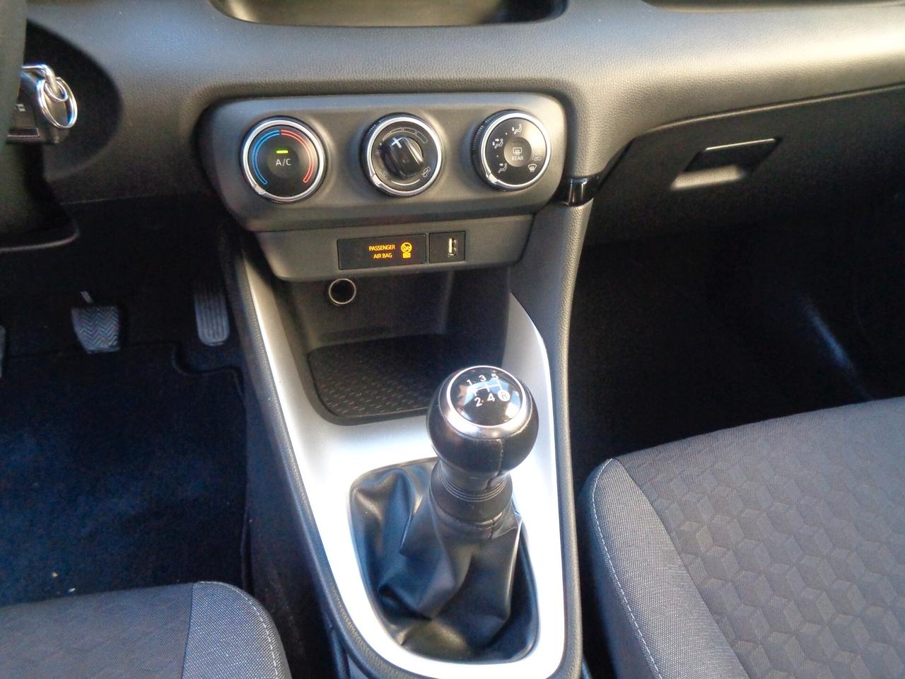 Toyota Yaris 1.0 5 porte Active