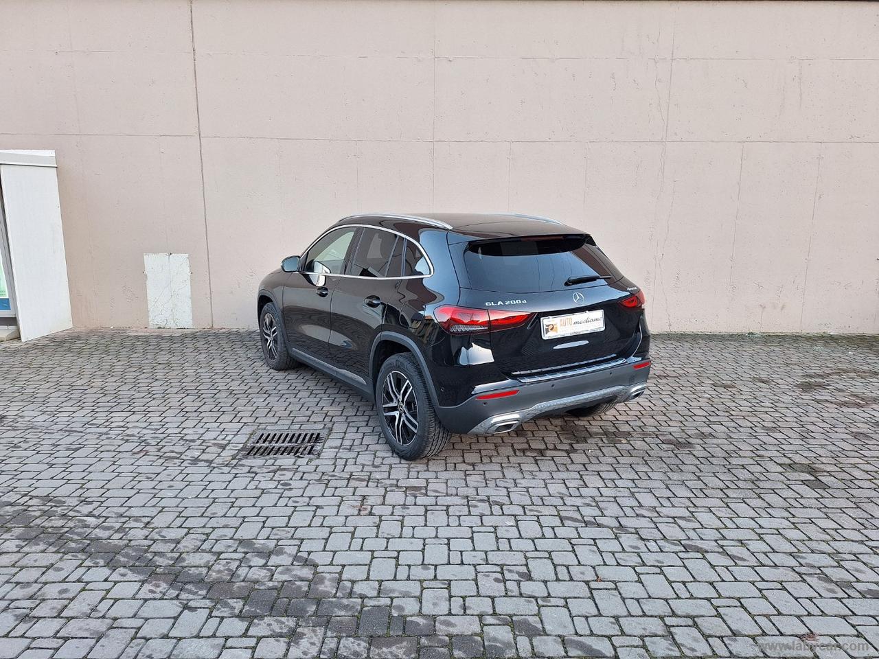 MERCEDES-BENZ GLA 200 d Automatic 4Matic UNICOPROP.