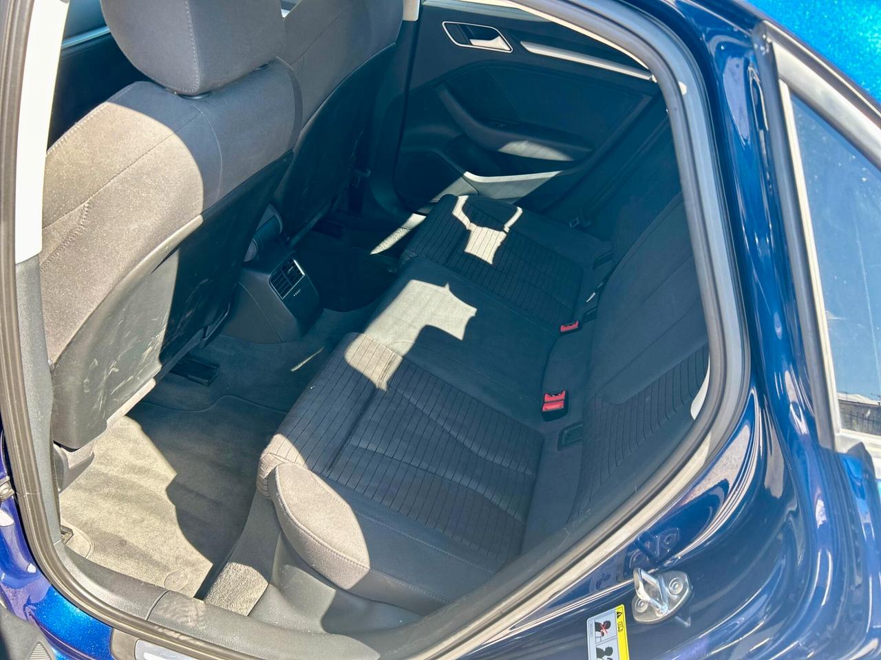 Audi A3 sedan SPB 1.6 TDI clean diesel Ambition