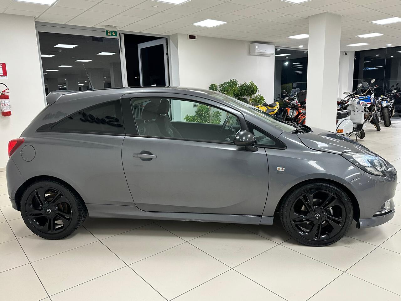 Opel Corsa 1.4 90CV Benzina Coupé b-Color - 2015