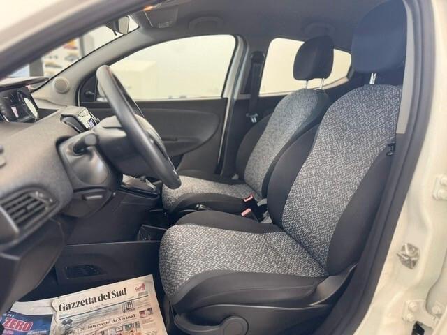 Lancia Ypsilon 1.0 FireFly 5 porte S&S Hybrid Ecochic Gold