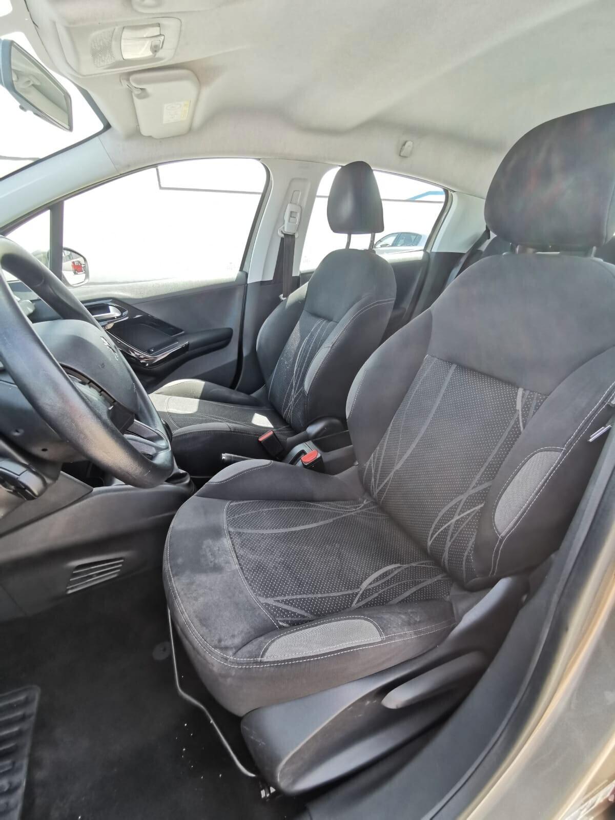 Peugeot 208 1.4 HDi 68 CV 5P. Active solo km.108000