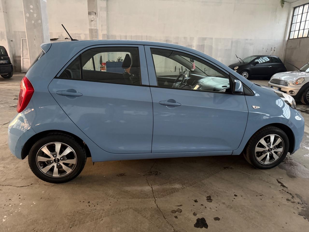 Kia Picanto 1.0 GPL 5 porte NEOPATENTATI