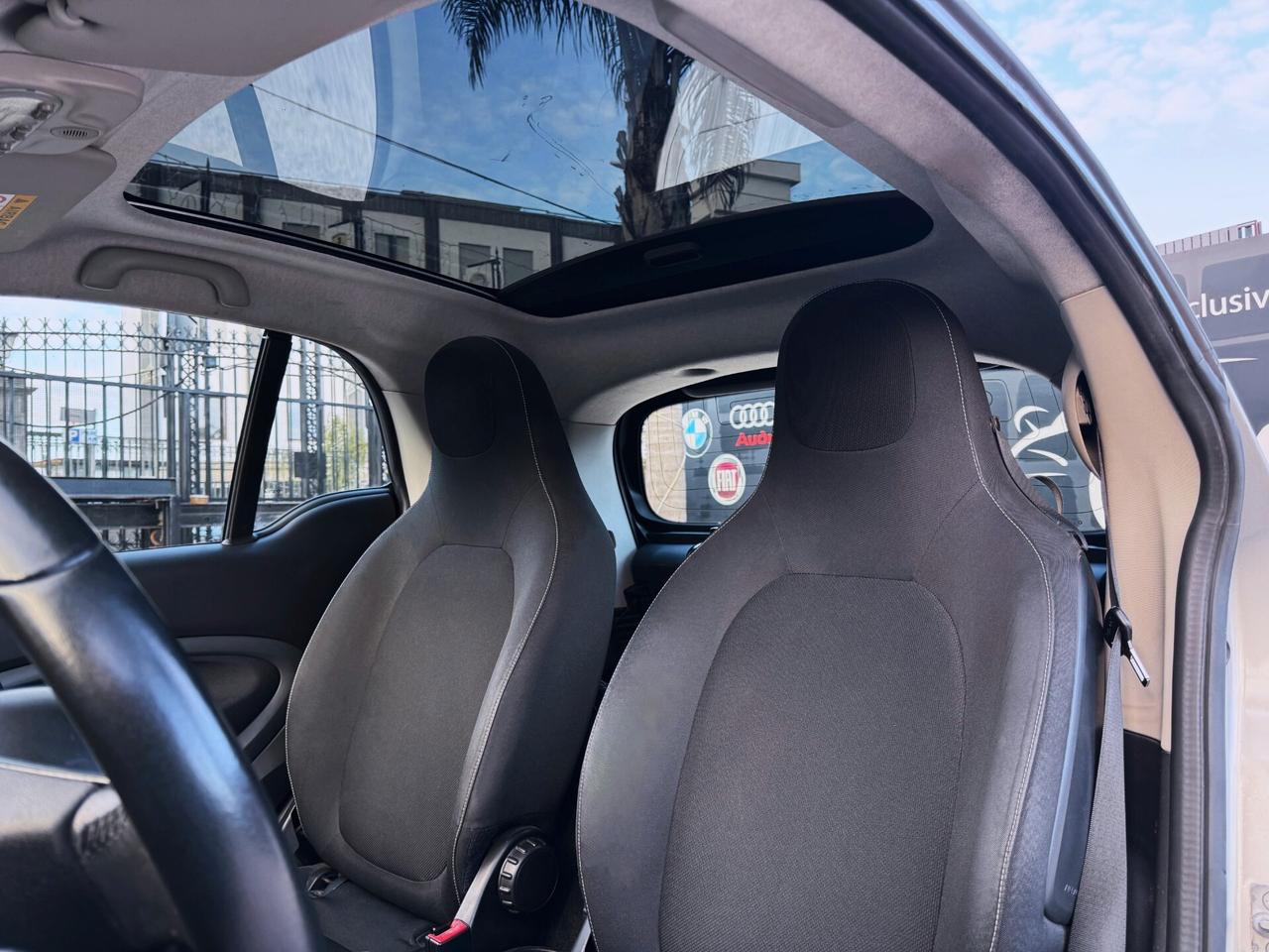 Smart forTwo 1.0 Passion 71CV Twinamic TETTO