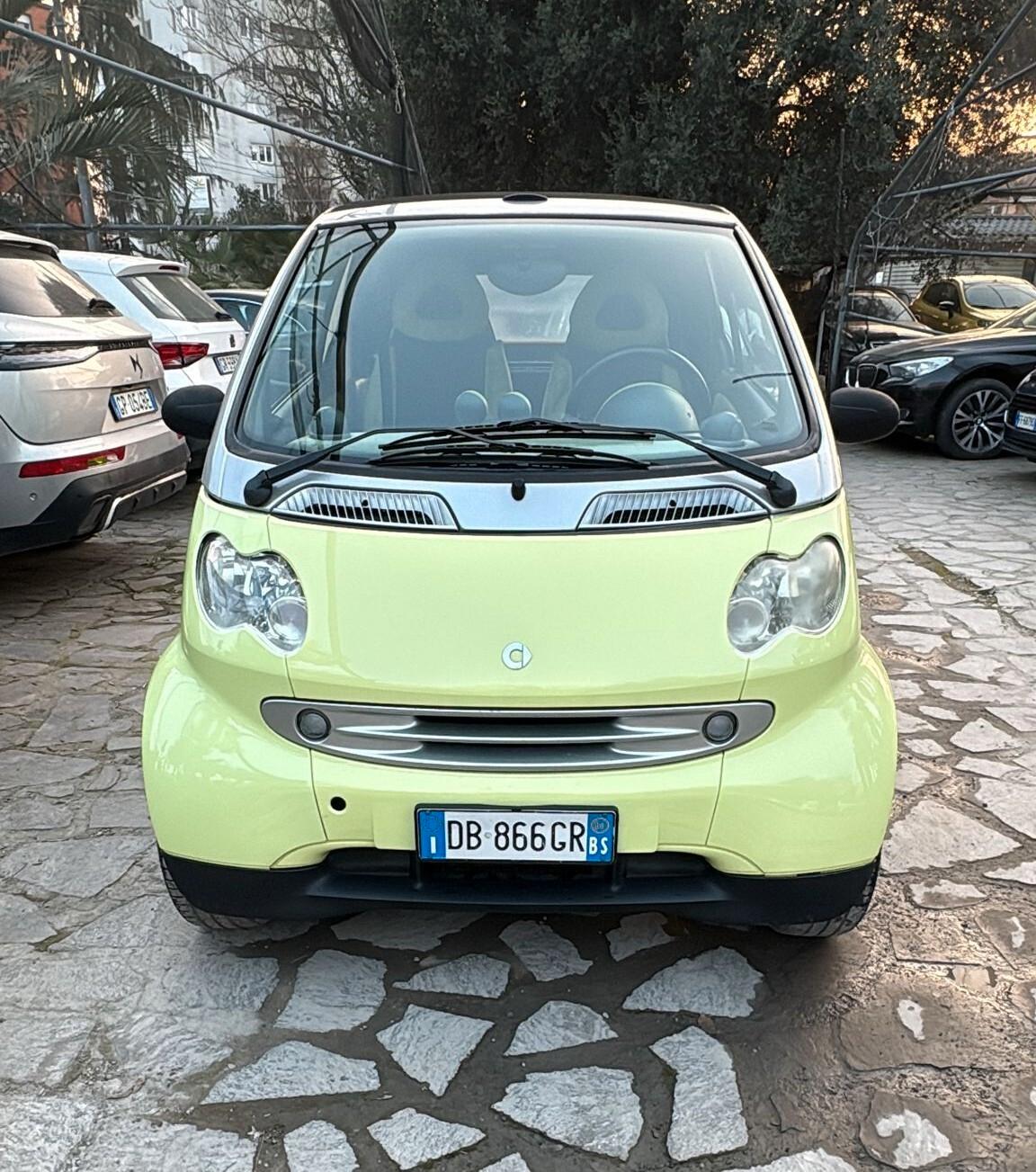 Smart ForTwo 700 cabrio passion (45 kW) NEOPATENTATI