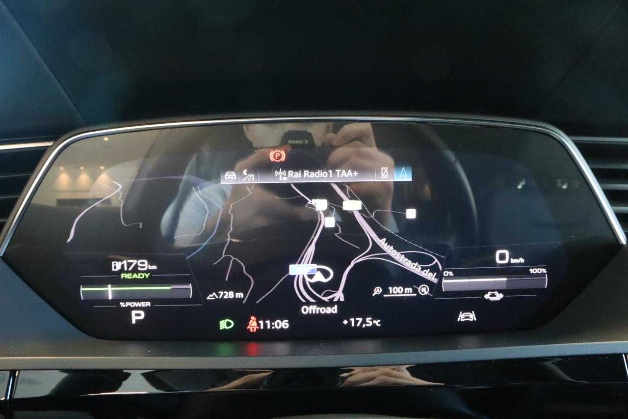 E Tron 55 408CV S-LINE QUATTRO HUD 360° MATRIX 21"