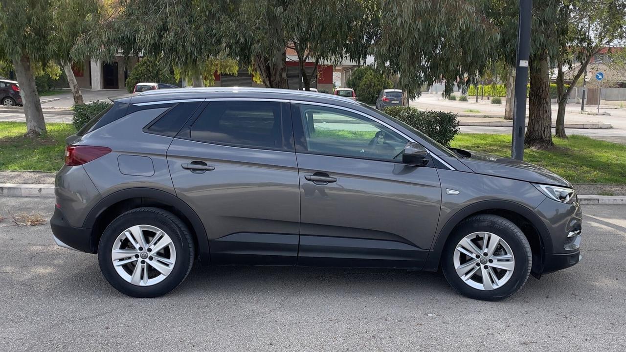 Opel Grandland X 1.5 Diesel Automatico | GARANZIA 12 MESI