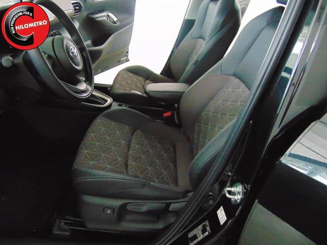 TOYOTA Yaris Cross 1.5 Hybrid 5p. E-CVT AWD-i Lounge