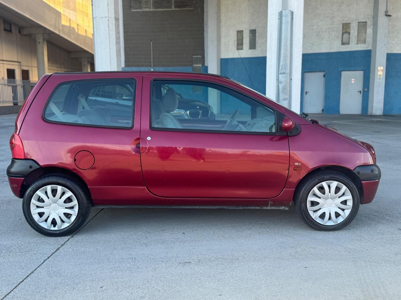 Renault Twingo 1.2i 16V cat Initiale 2001