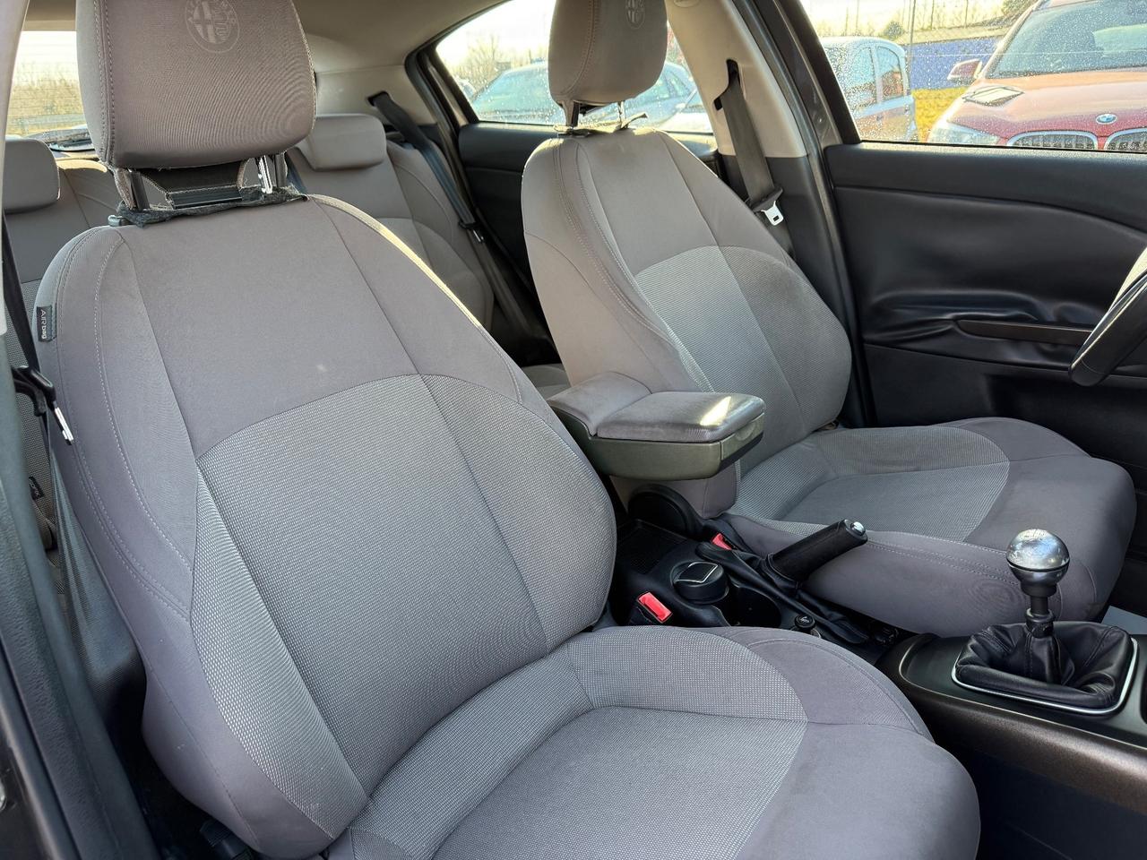 Alfa Romeo Giulietta 1.6 JTDm-2 105 CV Exclusive