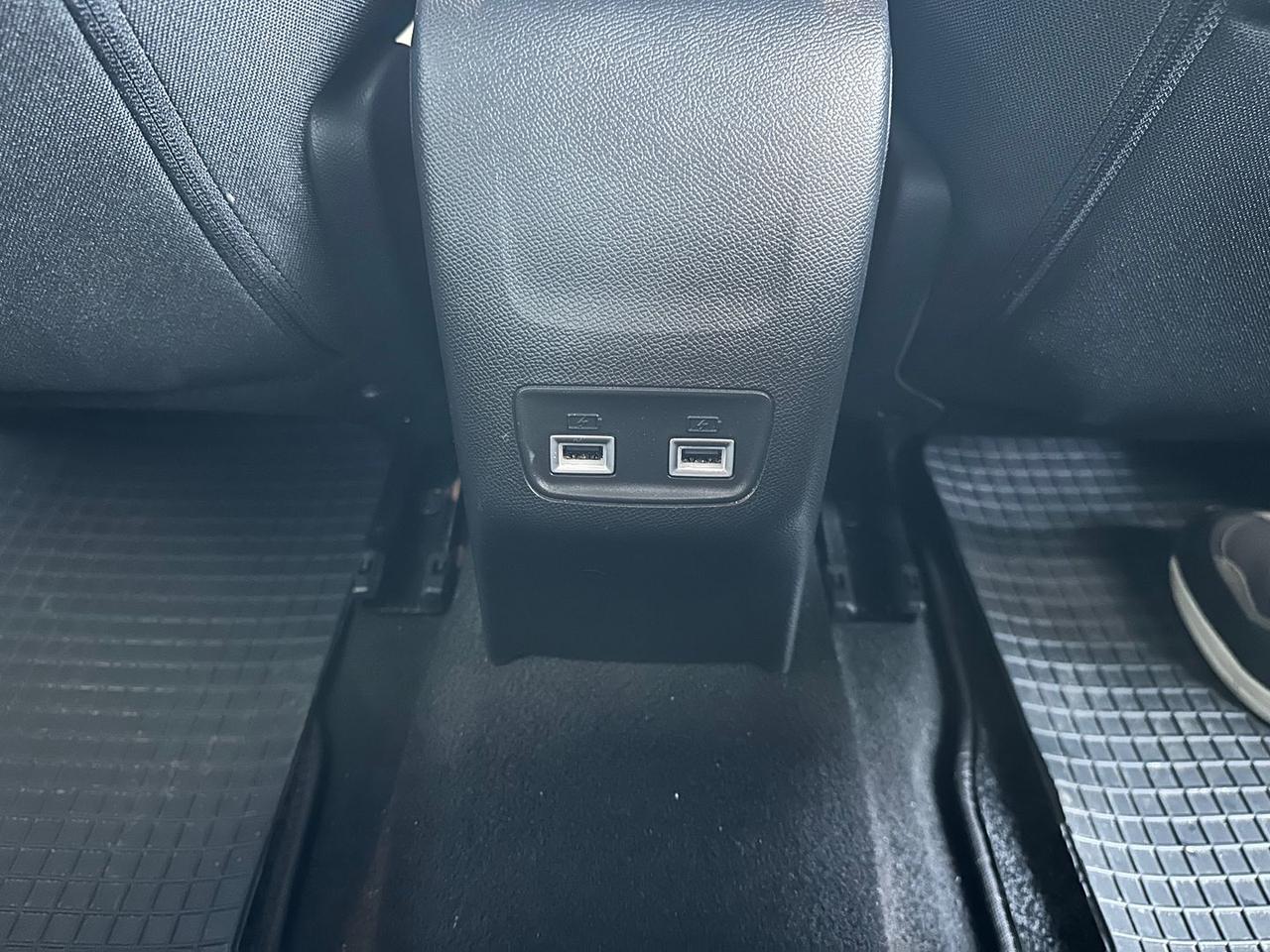 Peugeot 208 Allure Pack 1.2 PureTech 100 #7911