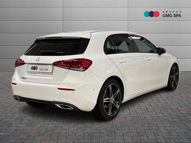 Mercedes-Benz Classe A A 180 d Sport Night edition auto