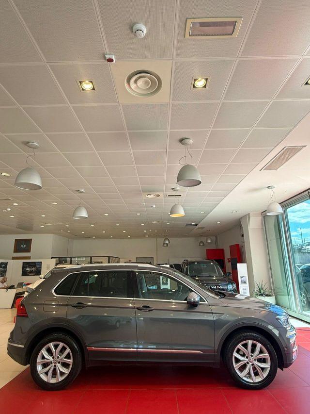 VOLKSWAGEN Tiguan 2.0 BiTDI SCR DSG 4MOTION Executive R-Line BMT